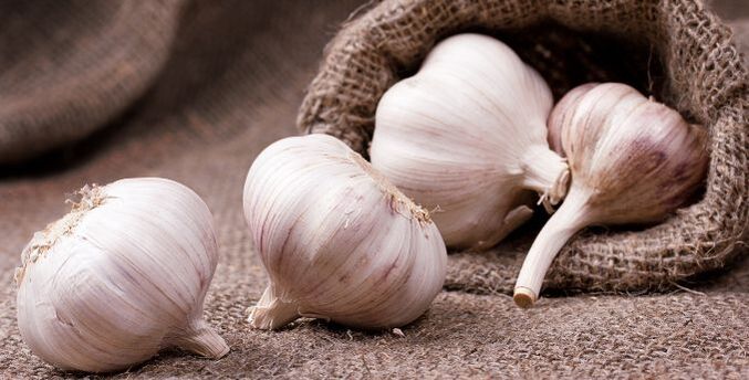 Knoblauch zur Behandlung von Würmern